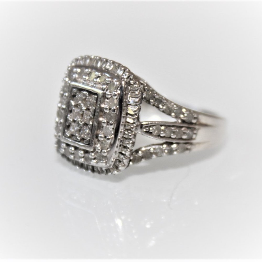 STERLING SILVER DIAMOND RING - Picture 3 of 11